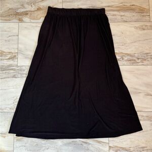 Terra & Sky Black Midi Skirt